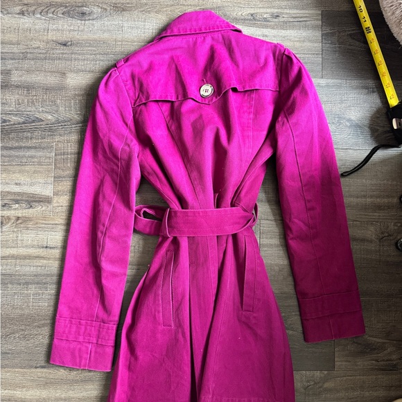 Express Magenta Trench Coat - Picture 6 of 6